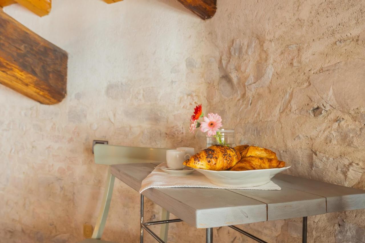 Antiche Mura Como By Rent All Como Exterior foto